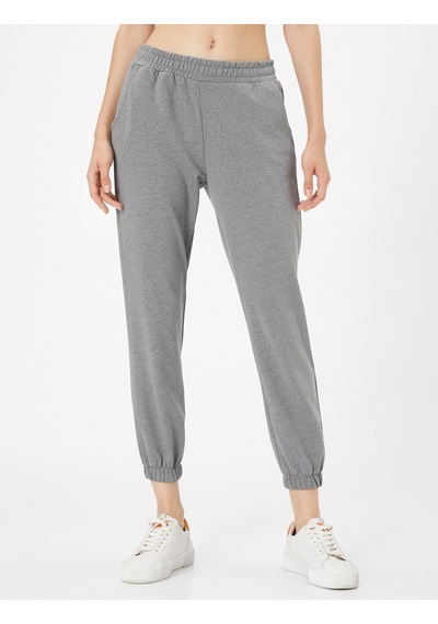 Koton Basic Jogger Eşofman Altı Beli Bağlamalı Cepli Antrasit 4sal40035ık 4SAL40035IK931 Antrasit Koton Basic Jogger Eşofman Altı Beli Bağlamalı Cepli Antrasit 4sal40035ık 4SAL40035IK931 Antrasit