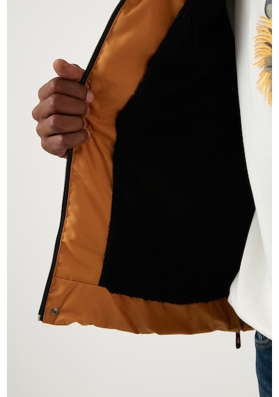 Buratti Slim Fit Suni Kürklü Peluş Astarlı Çıkarılabilir Kapüşonlu Şişme Erkek Mont 5761080 B Hardal Buratti Slim Fit Suni Kürklü Peluş Astarlı Çıkarılabilir Kapüşonlu Şişme Erkek Mont 5761080 B Hardal