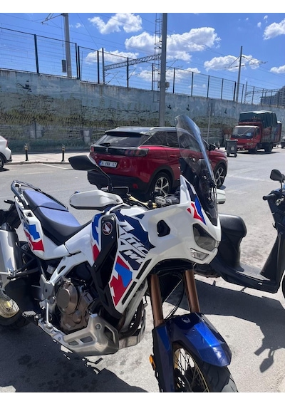 2020-24 Honda Africa Twin L2/l4 Uzun Ön Cam Füme Zeus 58cm 4mm