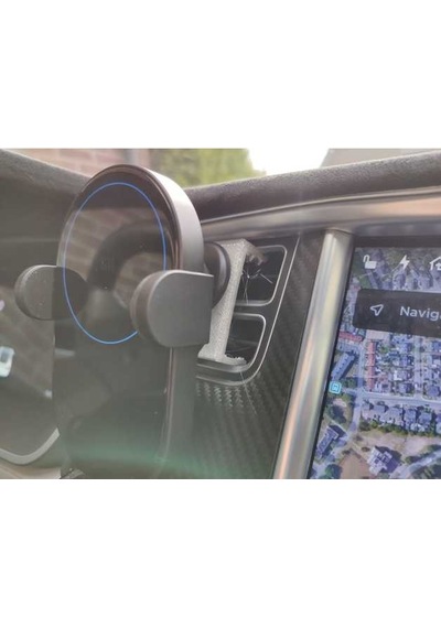 Tesla Model S Havalandırma Üzerine Telefon Tutucu