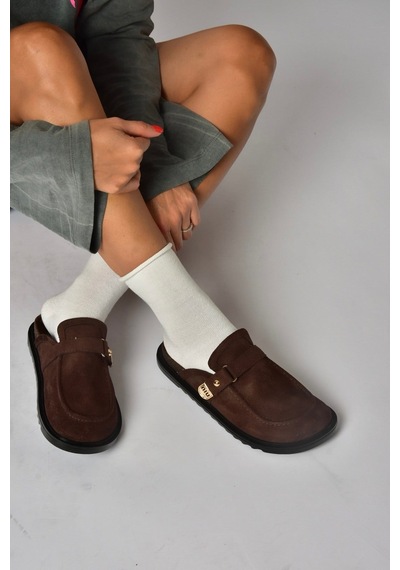 Fox Shoes Z250525202 Kahverengi Süet Önü Kapalı Kadın Terlik