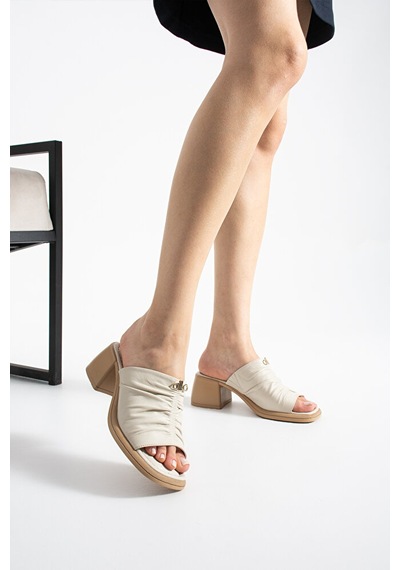 Dericia Shoes Radiance Hakiki Deri Kadın Günlük Rahat Topuklu Terlik Bej