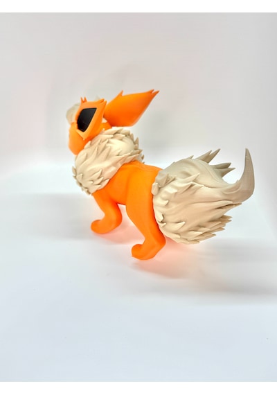 Flareon Pokémon Koleksiyon Figürü 10 Cm
