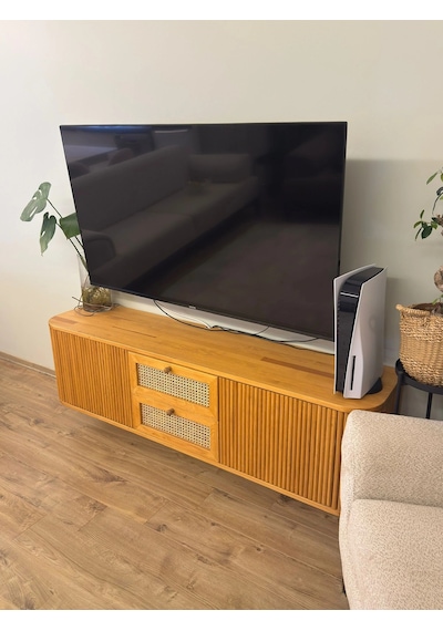 Loen Hazeran Detaylı Masif Ahşap Tv Ünitesi