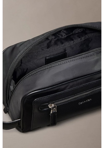 Calvin Klein Erkek Marka Logolu Günlük Kullanıma Uygun Siyah El Çantası Lv04d1279g Ub1