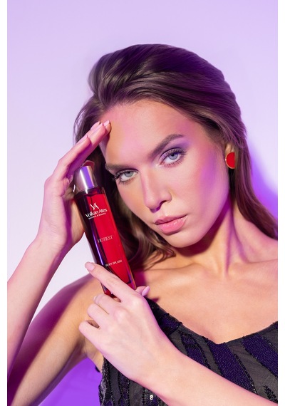 Volkan Ates Natural & Beauty Hotiest Vücut Spreyi Cam Şişe 100 Ml