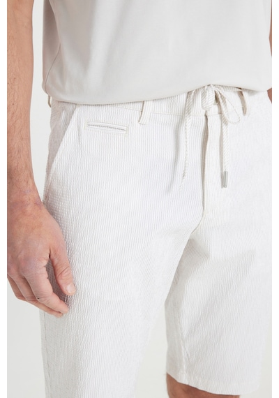 AC&Co / Altınyıldız Classics Erkek Ekru Vızon Slim Fit Dar Kesim Yan Cepli Gofre Desenli Şort Ekru Vızon Ekru AC&Co / Altınyıldız Classics Erkek Ekru Vızon Slim Fit Dar Kesim Yan Cepli Gofre Desenli Şort Ekru Vızon Ekru