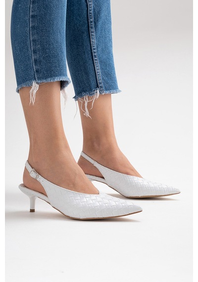 Alewomen Beyaz Hasır Sivri Burun Arka Açık 4 Cm Topuk Boyu Gormi Stiletto Kadın Ayakkabı Beyaz Hasır Alewomen Beyaz Hasır Sivri Burun Arka Açık 4 Cm Topuk Boyu Gormi Stiletto Kadın Ayakkabı Beyaz Hasır