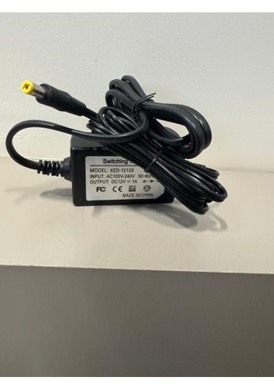 Switching Adaptor Xed-1212, Ac100v-240v-50-60 Hz-dc12v
