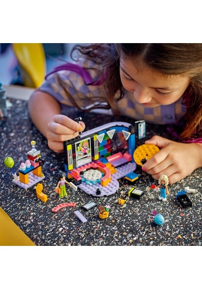 LEGO® Friends Karaoke Müzik Partisi 42610 6+ Yaratıcı Oyuncak Yapım Seti - 196 Parça