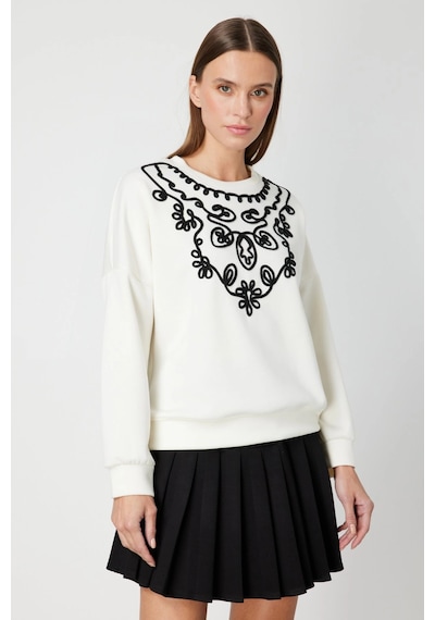 On Fashion Kadın Yakası İşlemeli Ekru Sweatshirt 66357 Ekru On Fashion Kadın Yakası İşlemeli Ekru Sweatshirt 66357 Ekru