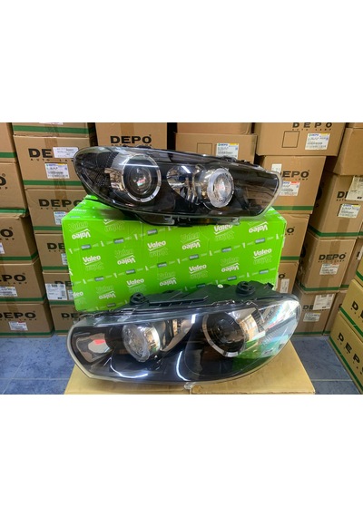 Vw Scirocco 2008-2013 Arası Valeo Sağ Ve Sol Far Takım D1s Xenon 1k8941753f / 1k8941754f