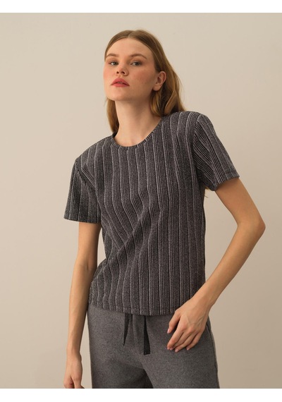 Xint Siyah Işıltılı Lurex Detaylı Regular Fit Bluz 602315