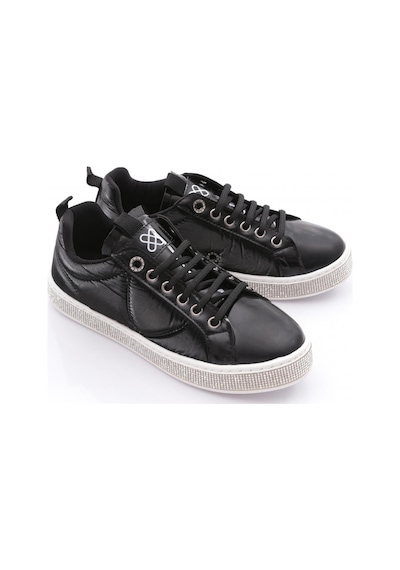 Dgn 22512 Kadin Sade Beğcikli Kenarlari Taşli Sneaker Ayakkabi 22512-1571-R8965 Siyah Dgn 22512 Kadin Sade Beğcikli Kenarlari Taşli Sneaker Ayakkabi 22512-1571-R8965 Siyah
