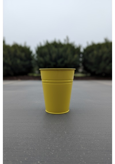Konik Metal Saksı & Vazo - 25 Cm Dekoratif Çok Amaçlı Renkli Çiçeklik 25x23/15 Cm Sarı