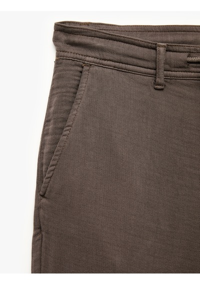 Koton Beli Bağcıklı Düğmeli Cepli Regular Fit Pamuklu Chino Müslin Pantolon Kahverengi 7wam40045hw Kahve Koton Beli Bağcıklı Düğmeli Cepli Regular Fit Pamuklu Chino Müslin Pantolon Kahverengi 7wam40045hw Kahve