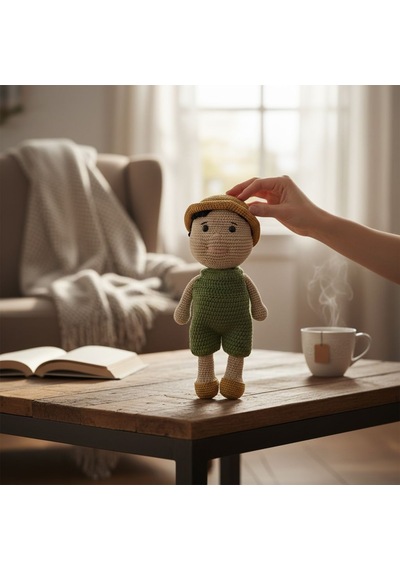El Yapımı Amigurumi Erkek Oyuncak Bebek Yeşil