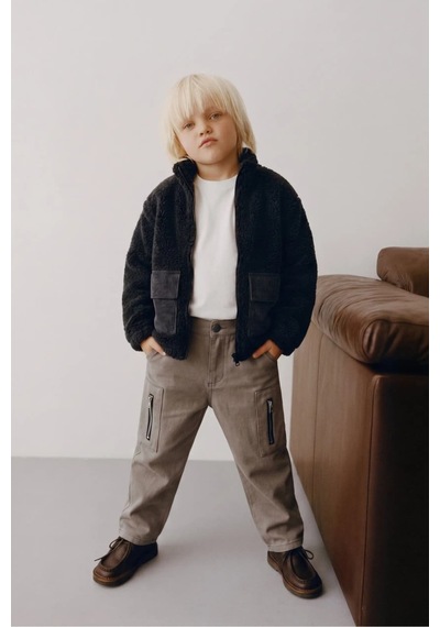 Poala Kids Kadıfe Ceplı Siyah Peluş Hırka