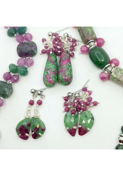 2509 Rubyzoisit Yakut Çelik Aparatlı El Yapımı Küpe çok renkli