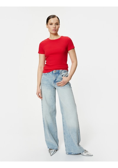 Koton Basic Tişört Bisiklet Yaka Kısa Kollu Pamuklu Slim Fit Kırmızı 4sak50445ek 4SAK50445EK401 Kırmızı Koton Basic Tişört Bisiklet Yaka Kısa Kollu Pamuklu Slim Fit Kırmızı 4sak50445ek 4SAK50445EK401 Kırmızı