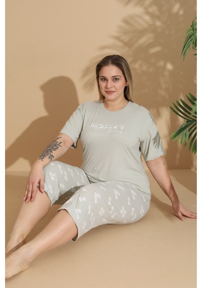 Eyfuze Kadın Curve Büyük Beden Milan Kumaş Kapri Kısa Kollu Pijama Takımı Açık Yeşil