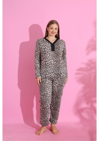 Eyfuze Kadın Büyük Beden Desenli Yakası Düğmeli Uzun Kollu Bambu Pijama Takımı Kahverengi Eyfuze Kadın Büyük Beden Desenli Yakası Düğmeli Uzun Kollu Bambu Pijama Takımı Kahverengi