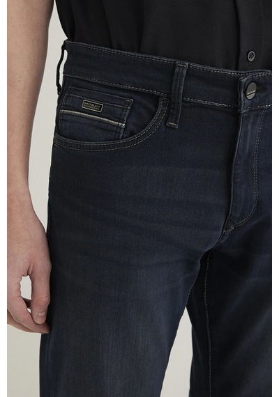 Mavi Erkek Hunter Jean Pantolon M0020231891 Lacivert