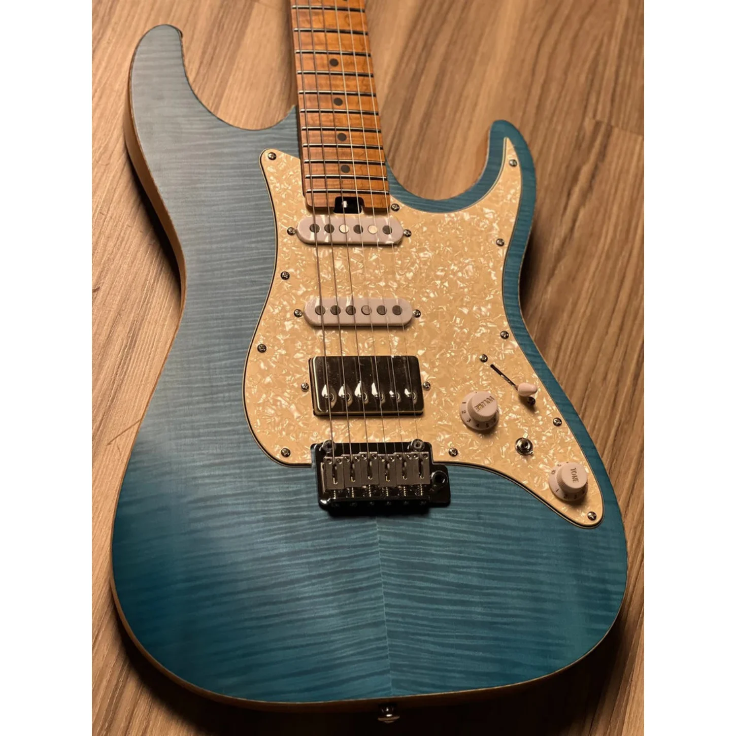 Soloking Ms-1 Classic Flat Top Fmn Roasted Flame Maple Neck İn Jeans Pacific Blue W/gigbag