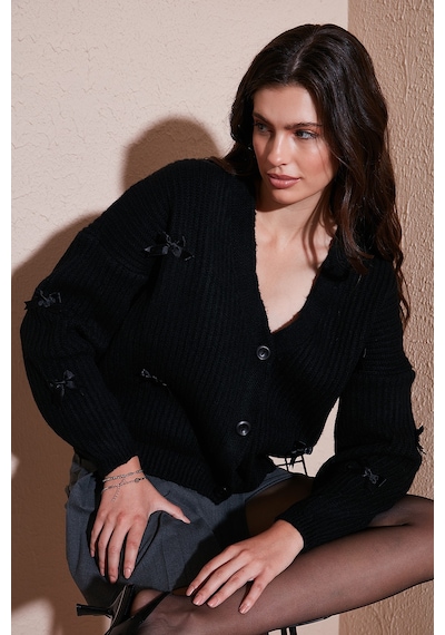 Lela Oversize Fit V Yaka Fiyonk Detaylı Düğmeli Bayan Hırka 4615577 Siyah