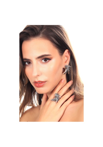Kadın Antik Gümüş Kaplama Ayarlanabilir Sırça Yüzük & Çivili Model Küpe Seti Gümüş