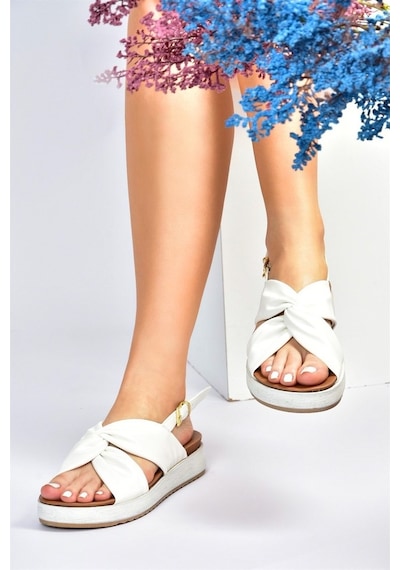 Fox Shoes Beyaz Günlük Kadın Sandalet M524022309