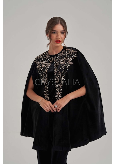 Crystalia Pelerinli Taş Nakış İşlemeli Siyah Kadife Takım Siyah Crystalia Pelerinli Taş Nakış İşlemeli Siyah Kadife Takım Siyah