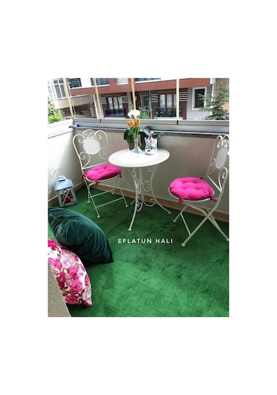 Çim Görünümlü Yeşil Halı Kaymaz Tabanlı Makinede Yıkanabilen Balkon Teras Halisi