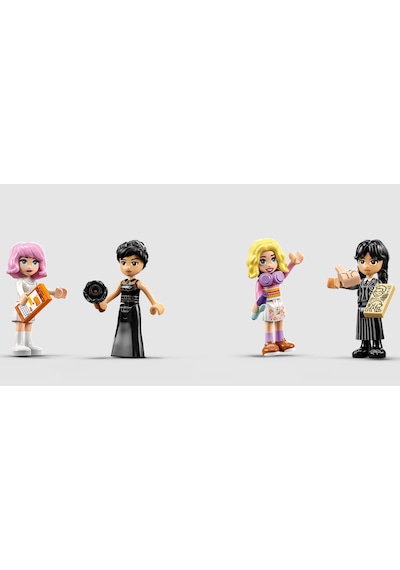 LEGO® Wednesday: Wednesday ve Enid’in Yurt Odası 76781 -10 Yaş ve Üzeri 4 Mini Bebek Figürü İçeren Yaratıcı Oyuncak Yapım Seti (750 Parça)