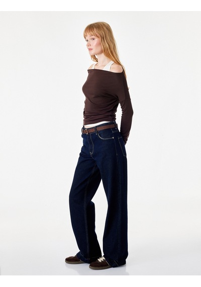 Koton Slim Fit Asimetrik Yaka Katmanlı Uzun Kollu Tişört Kahverengi 7wal10328ık Kahve