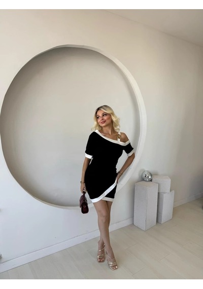 Valensdesign Kadın Kısa Kollu Asimetrik Kesim Yaka Şerit Ve Aksesuar Detaylı Modal Elbise Siyah