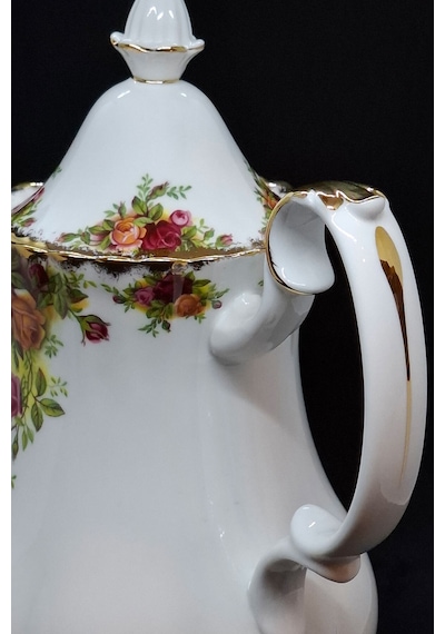 Old Country Roses Bone China Büyük Boy Porselen Fincan Sunum Ürünü 1.7 L Kırmızı