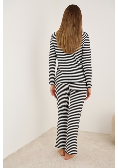 Siyah İnci Fırçalı Soft Fitilli Kaşkorse Hırka Pijama Takım Siyah Beyaz