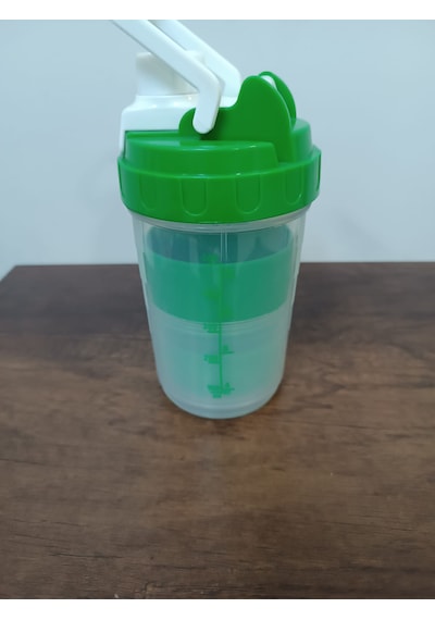 Sızdırmaz Ve Ve Vidalı Kapaklı Plastik Shaker Şefaf Yeşil