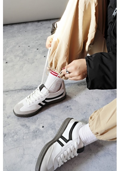 Muggo Garcia Garantili Unisex Ortopedik Günlük Bağcıklı Yürüyüş Koşu Sneaker Spor Ayakkabı Beyaz - Siyah