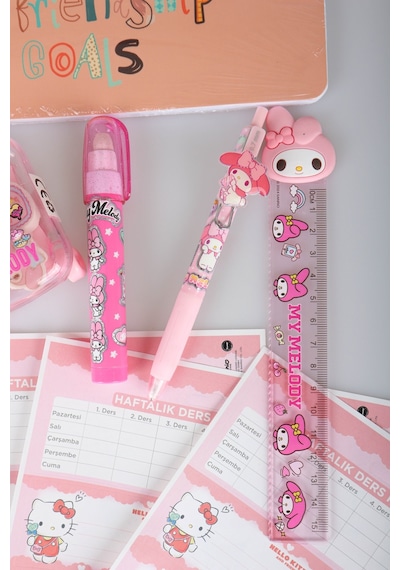 X Dekomus Lisanslı My Melody & Best Friends 15 Parça Kırtasiye Seti 2 Adet Defter,çıtçıt Dosya Altın