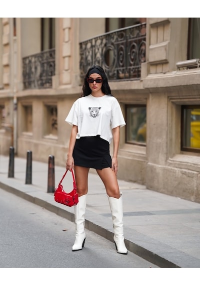 Kadın Bisiklet Yaka Kısa Kollu Oversize Crop Tshirt Ekru