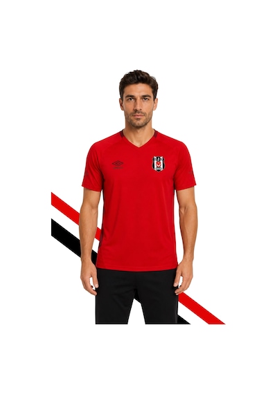 Umbro Beşiktaş Erkek Kırmızı T-shirt