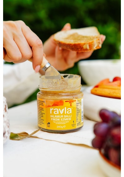 Ravla Ihlamur Ballı Fındık Ezmesi - 240g