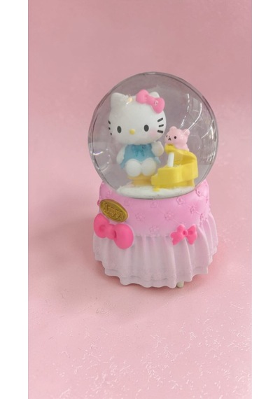 Hello Kitty Büyük Boy Püskürtmeli Kar Küresi İki Model Karışık Gönderim