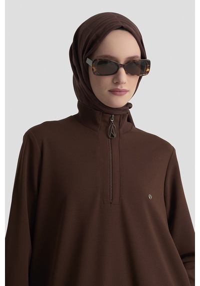 Armine Trend Yarım Fermuarlı Dik Yaka Uzun Kollu Rahat Kesim Basic Uzun Tunik 107 Cm Boy Kahverengi 26kt456