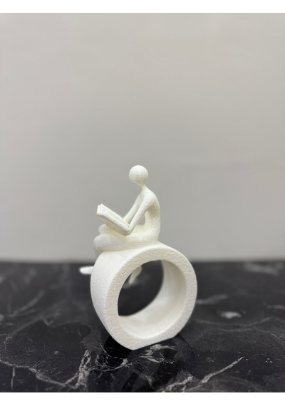 Kitap Okuyan Figür Biblo 15 Cm Beyaz Minimalist Kitaplık Dekoru