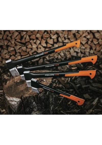 Fiskars X17 Yarma Kamp Baltası M