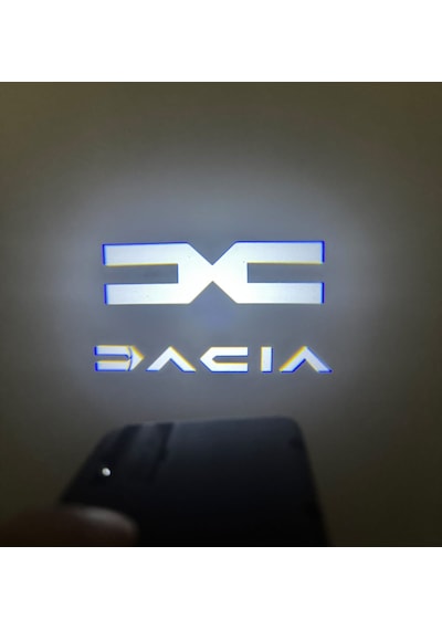 Yeni Dacia Araçlar İçin Mesafe Sensörlü Fotoselli Pilli Yapıştırmalı Kapı Altı Led Logo