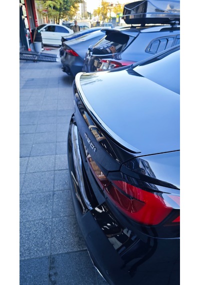 Bmw G30 5 Serisi 2017+ M Sport Spoiler Plastik Parlak Siyah Boyalı